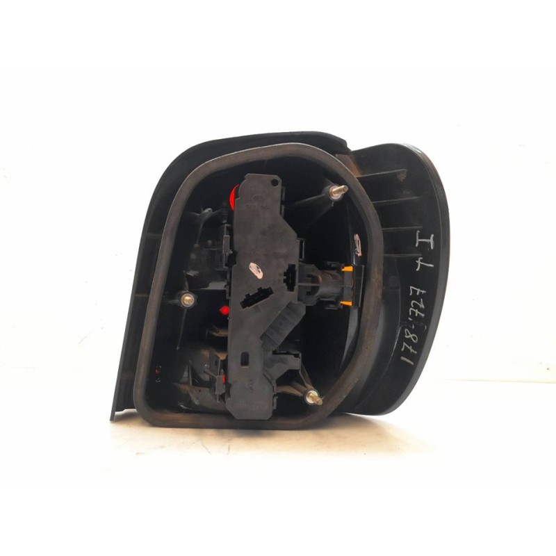 Recambio de piloto trasero izquierdo para volkswagen polo berlina (6n1) 1.05 referencia OEM IAM - Azul 2