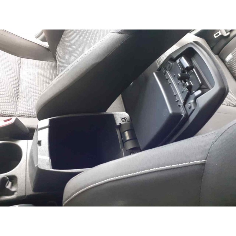 Recambio de apoyabrazos central para toyota auris hybrid active referencia OEM IAM - Negro 3