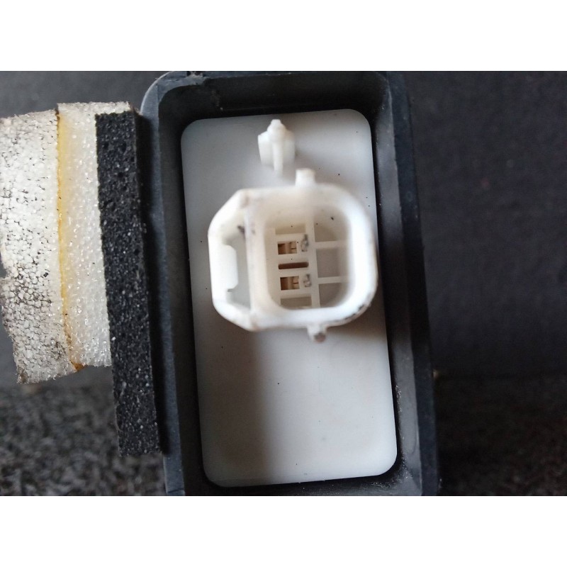 Recambio de cerradura puerta delantera izquierda para volvo s40 berlina 1.8 16v cat referencia OEM IAM - Blanco 3