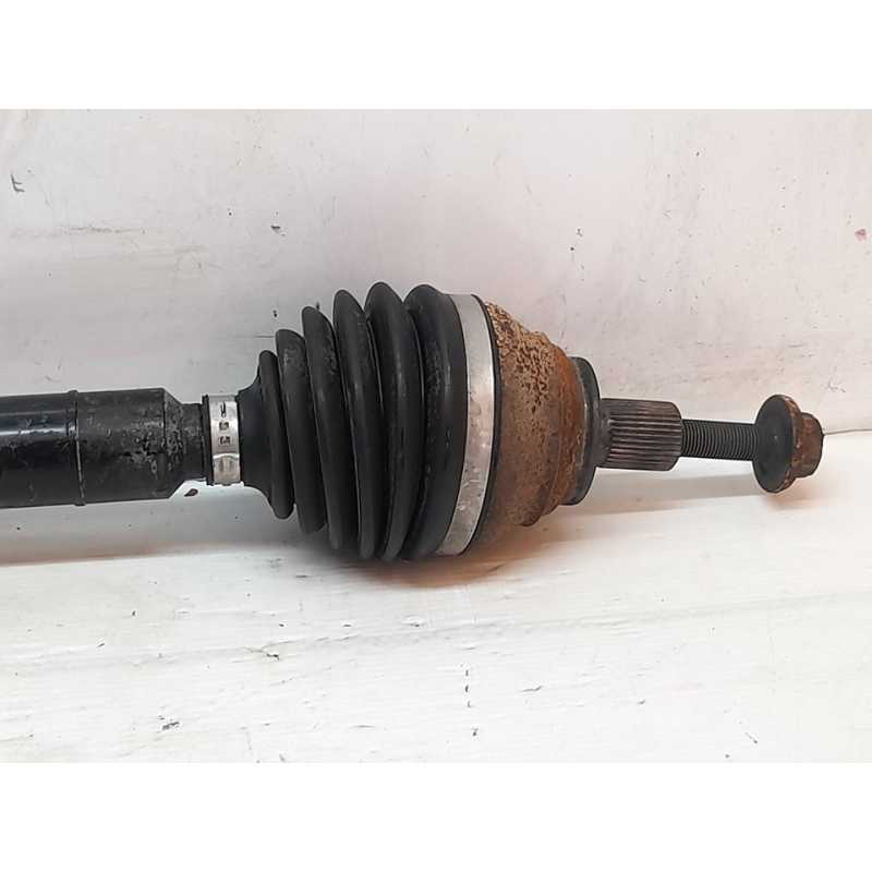 Recambio de transmision delantera derecha para audi a3 sportback (8va) attraction referencia OEM IAM 5Q0407272E - Blanco 2