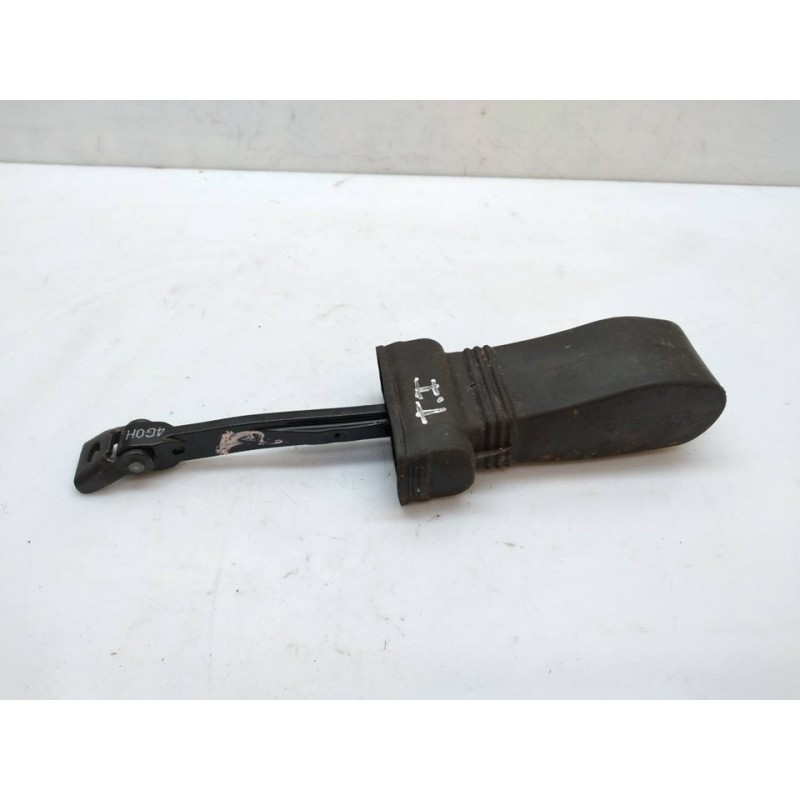 Recambio de retenedor puerta trasera izquierda para audi a6 allroad quattro (4gj) 3.0 tdi clean diesel referencia OEM IAM 4G0839