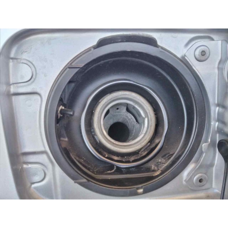 Recambio de boca llenado combustible para subaru xv executive referencia OEM IAM - Gris 2