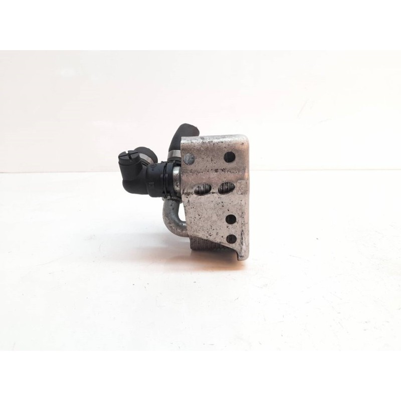 Recambio de enfriador aceite motor para bmw serie 3 touring (e91) 320i referencia OEM IAM B8316000 30914 - Negro 2