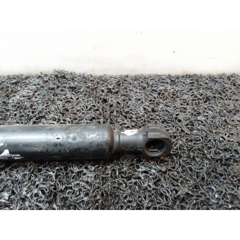 Recambio de amortiguadores capo para volvo s40 berlina 1.8 16v cat referencia OEM IAM - Blanco 2