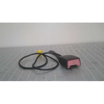 ENGANCHE CINTURON DELANTERO IZQUIERDO 2208601069 