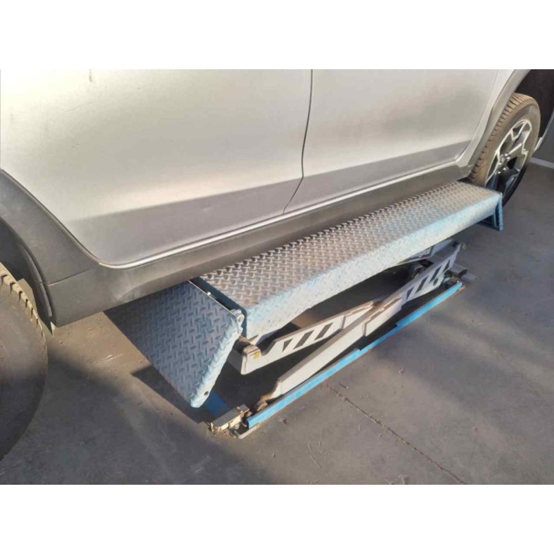 Recambio de faldon lateral para subaru xv executive referencia OEM IAM - Gris 3