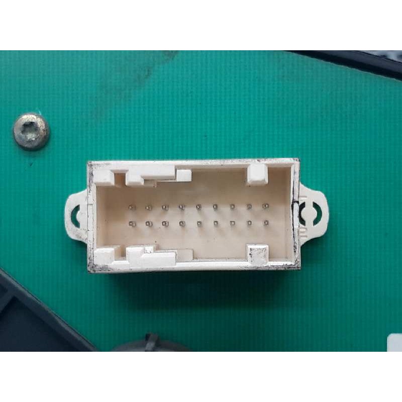 Recambio de cuadro instrumentos para peugeot 206 berlina xs referencia OEM IAM 9645096180 - Gris 3
