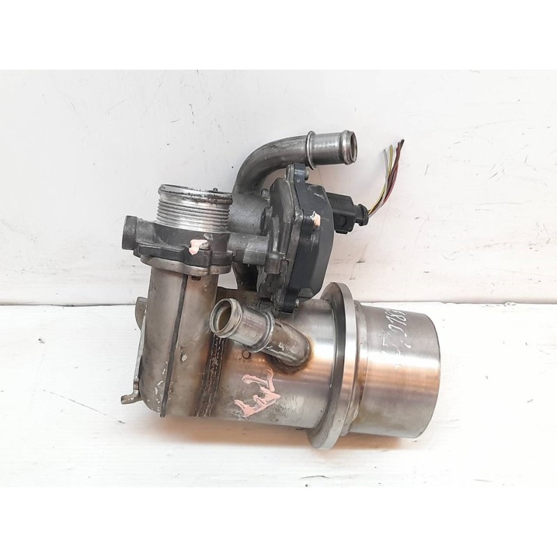 Recambio de enfriador egr para audi a3 sportback (8va) attraction referencia OEM IAM 04L131512BH MAHLE - Blanco 2