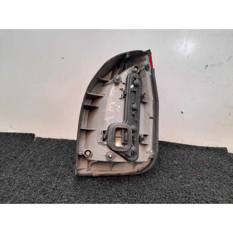 Recambio de piloto trasero izquierdo para opel zafira a elegance referencia OEM IAM 3