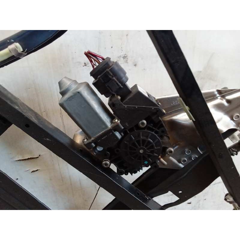 Recambio de elevalunas trasero izquierdo para audi a6 berlina (4b2) 2.8 v6 30v referencia OEM IAM - Verde 5