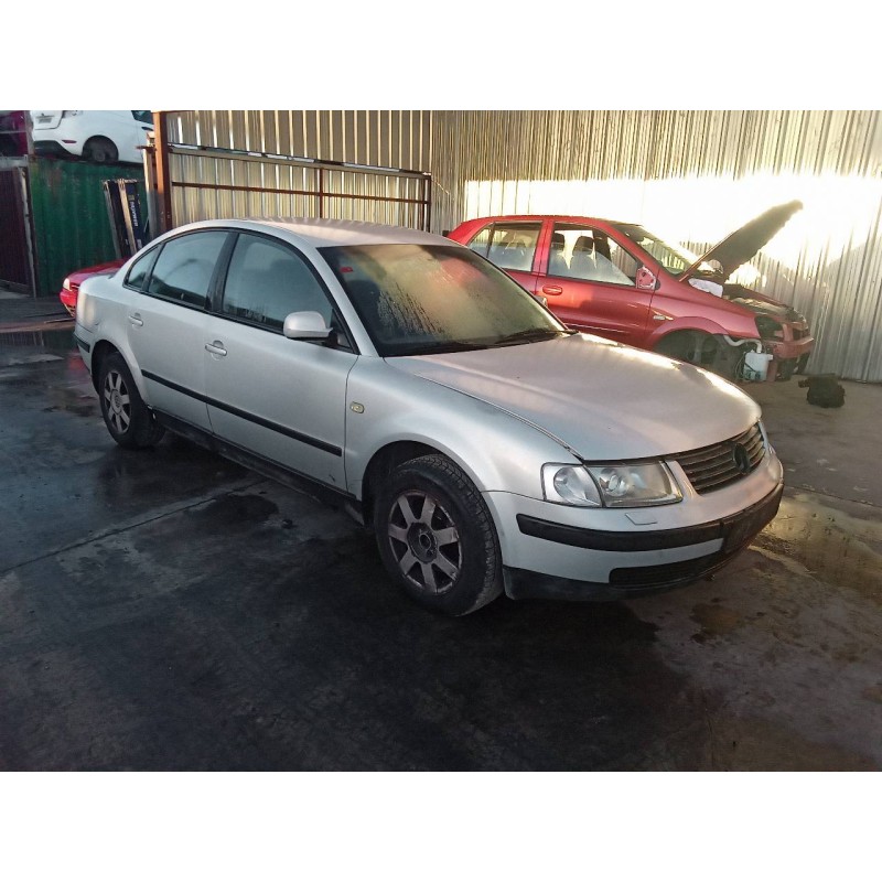 volkswagen passat berlina (3b2) del año 1999
