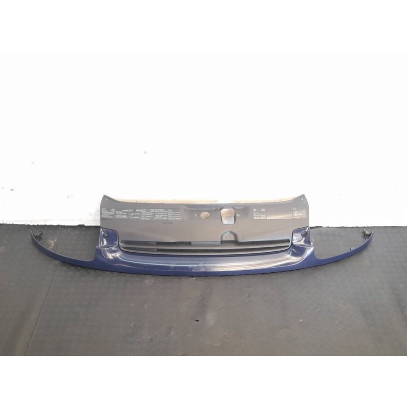 Recambio de rejilla delantera para renault clio ii fase i (b/cbo) 1.9 dti diesel referencia OEM IAM 7700846870  
