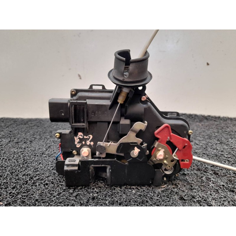 Recambio de cerradura puerta delantera derecha para audi a4 berlina (8e) 1.9 tdi (96kw) referencia OEM IAM 8E1837016C  