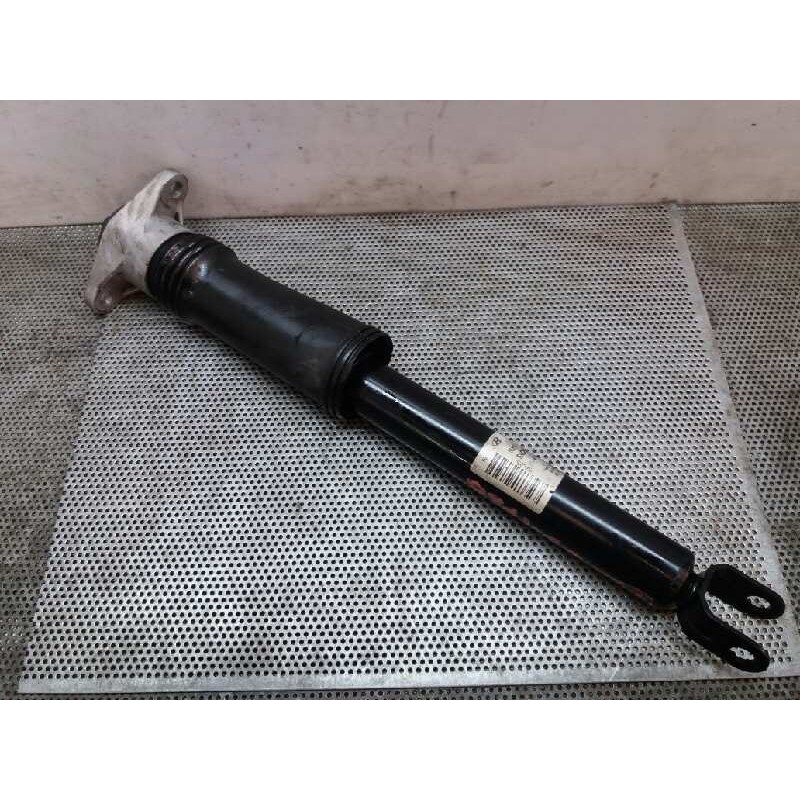 Recambio de amortiguador trasero izquierdo para hyundai i30 1.6 crdi cat referencia OEM IAM   