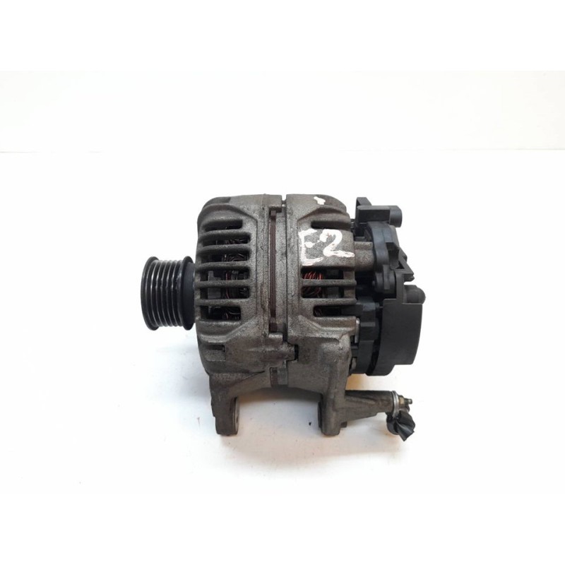Recambio de alternador para skoda fabia (6y2/6y3) classic referencia OEM IAM 0124325013 037903025M BOSCH