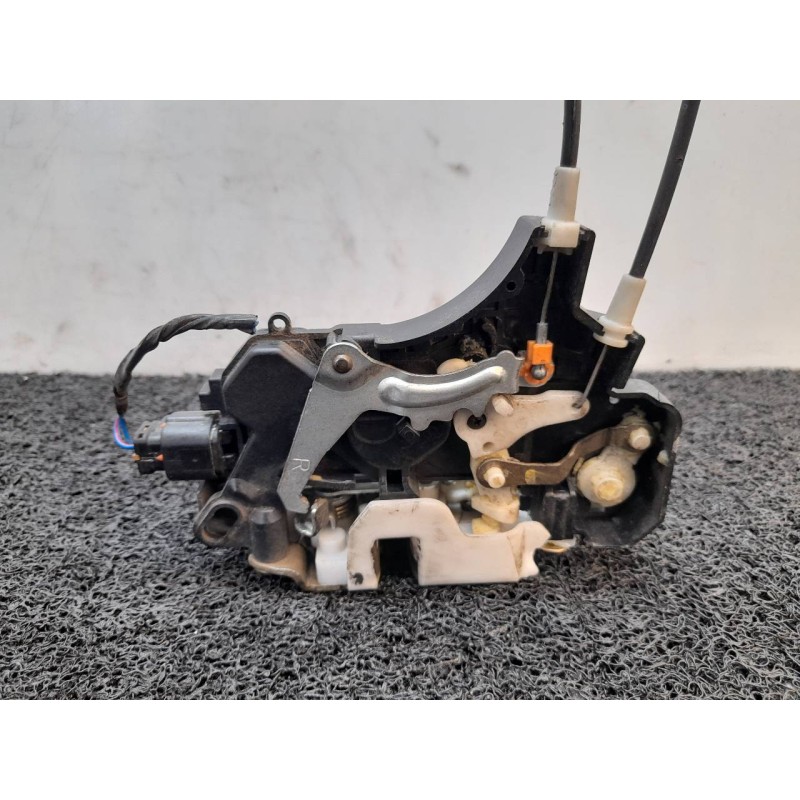 Recambio de cerradura puerta delantera izquierda para mitsubishi colt berlina 3 (cz) 1.3 atlantis referencia OEM IAM   