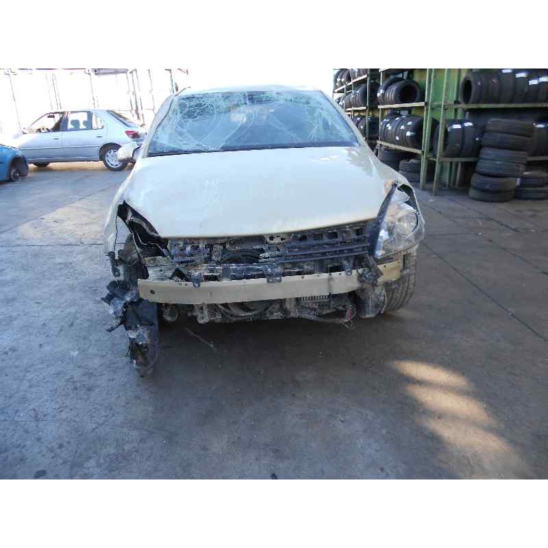 opel astra h berlina del año 2005