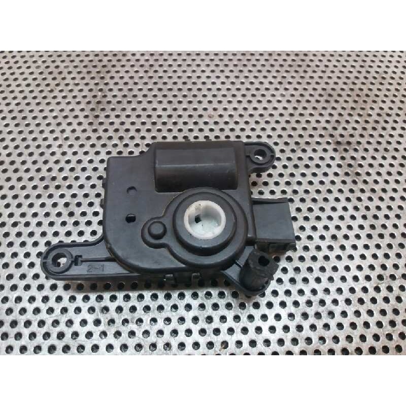 Recambio de motor apertura trampillas climatizador para hyundai i30 1.6 crdi cat referencia OEM IAM - Negro 3