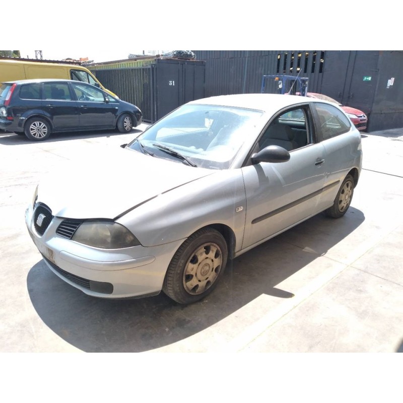 seat ibiza (6l1) del año 2002