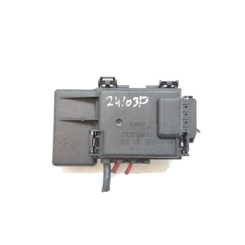Recambio de caja reles / fusibles para volkswagen polo berlina (6n2) conceptline referencia OEM IAM 6X0937550 - Blanco 5