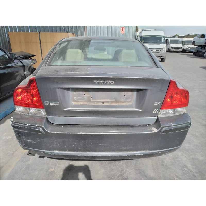 volvo s60 berlina del año 2006