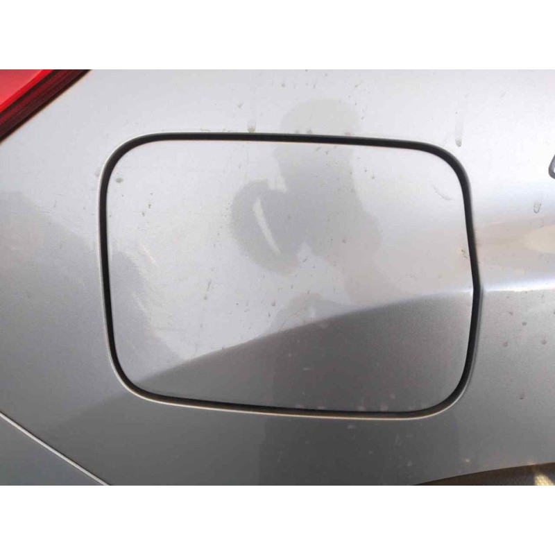 Recambio de tapa exterior combustible para subaru xv executive referencia OEM IAM   