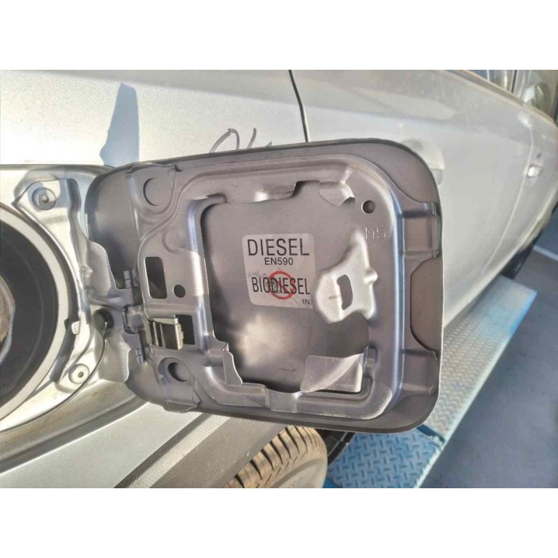 Recambio de tapa exterior combustible para subaru xv executive referencia OEM IAM - Gris 2