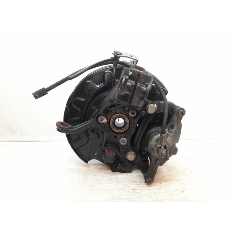 Recambio de mangueta delantera izquierda para audi a3 sportback (8va) attraction referencia OEM IAM - Blanco 2