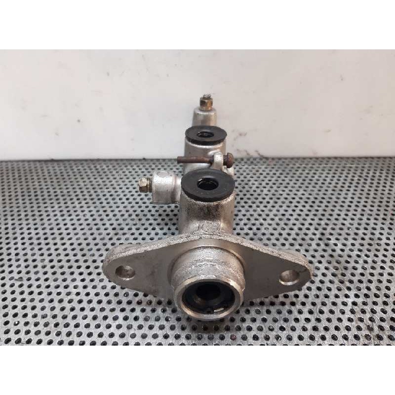 Recambio de bomba freno para mitsubishi colt (cj0) 1.6 cat referencia OEM IAM 17X 92024 4