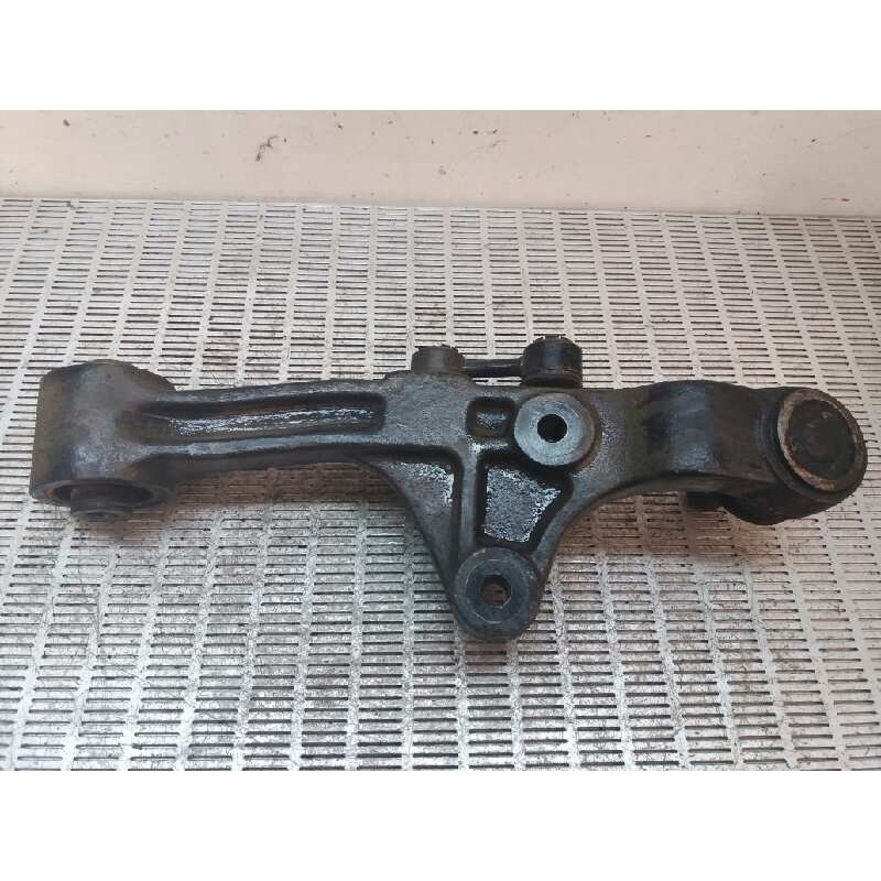 Recambio de brazo suspension inferior delantero izquierdo para kia carnival 2.9 turbodiesel cat referencia OEM IAM   