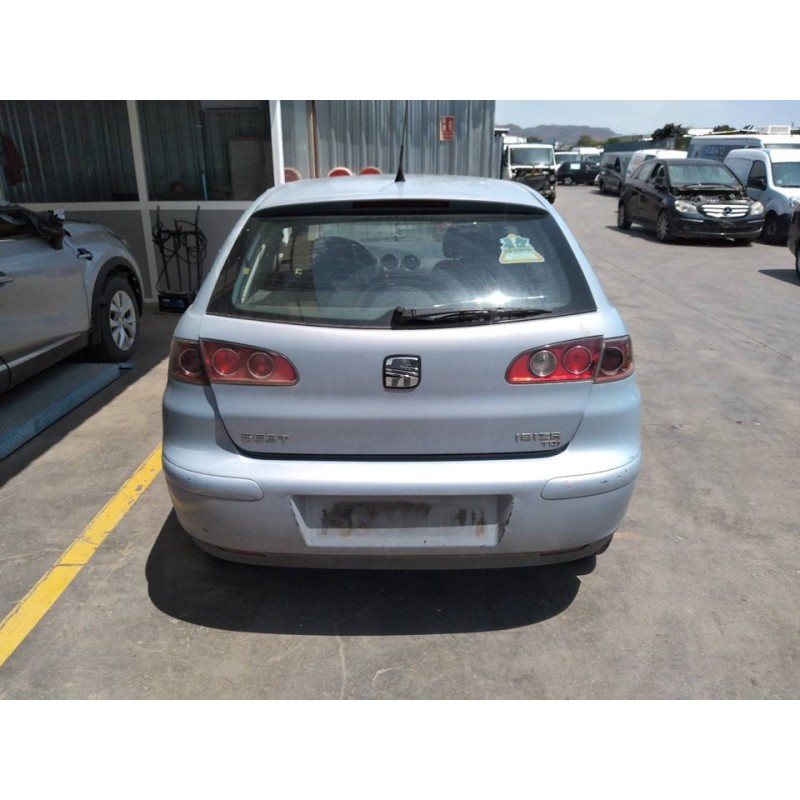 seat ibiza (6l1) del año 2002