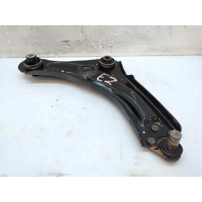 Recambio de brazo suspension inferior delantero derecho para renault megane iv berlina 5p gt-line referencia OEM IAM D4440R  