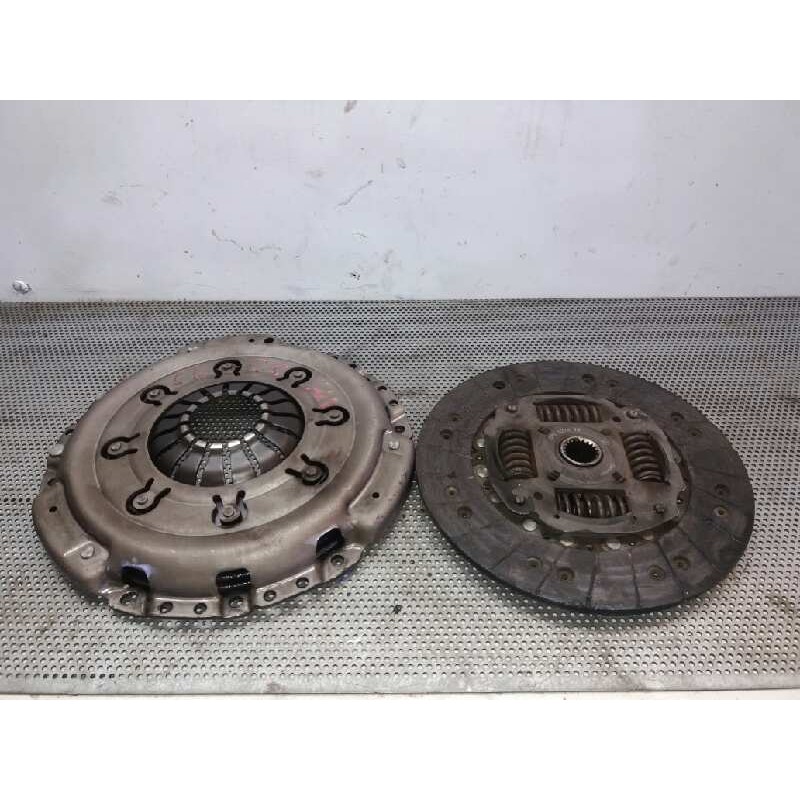 Recambio de kit embrague para renault trafic combi (ab 4.01) 1.9 diesel referencia OEM IAM 324027410  