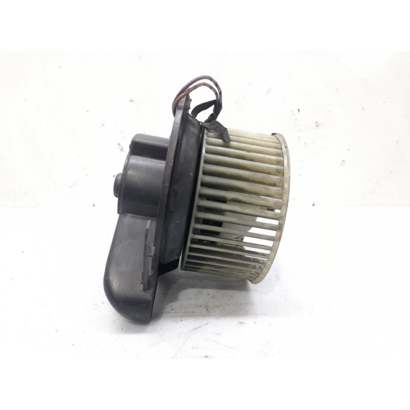 Recambio de motor calefaccion para mercedes-benz atego 4.2d referencia OEM IAM 0683706838  