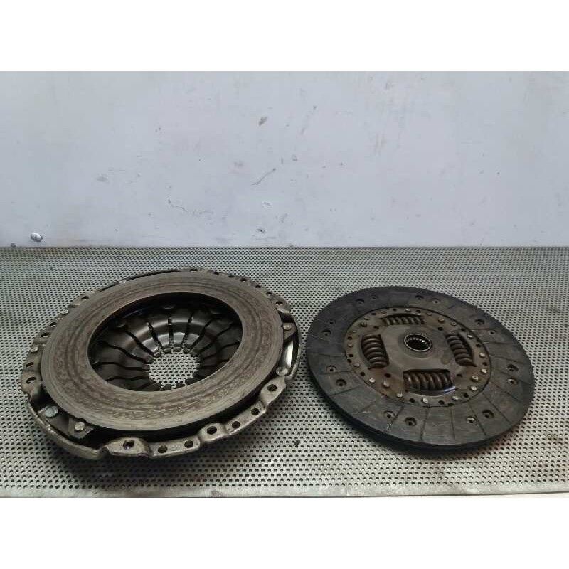 Recambio de kit embrague para renault trafic combi (ab 4.01) 1.9 diesel referencia OEM IAM 324027410 - Blanco 2