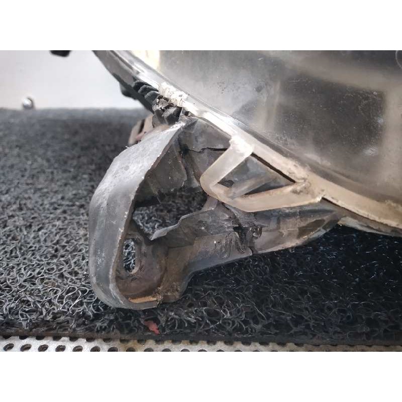 Recambio de faro derecho para opel astra h berlina cosmo referencia OEM IAM 2
