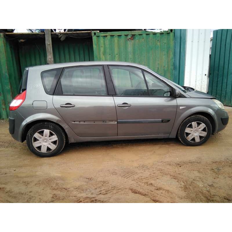 renault scenic ii del año 2004
