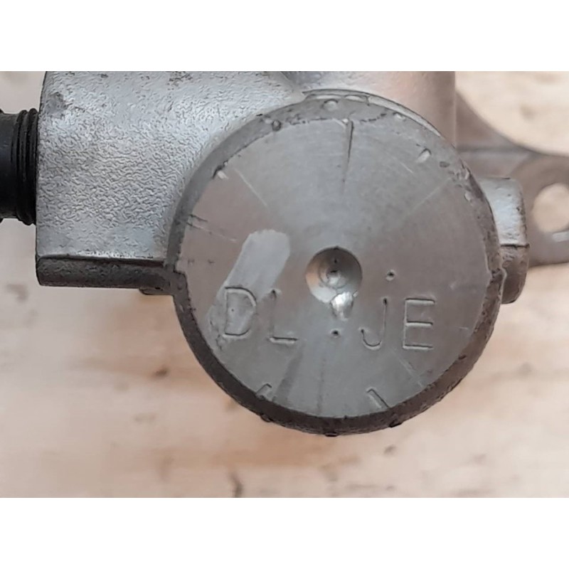 Recambio de bomba freno para hyundai i30 1.6 crdi cat referencia OEM IAM DLJE - Negro 5