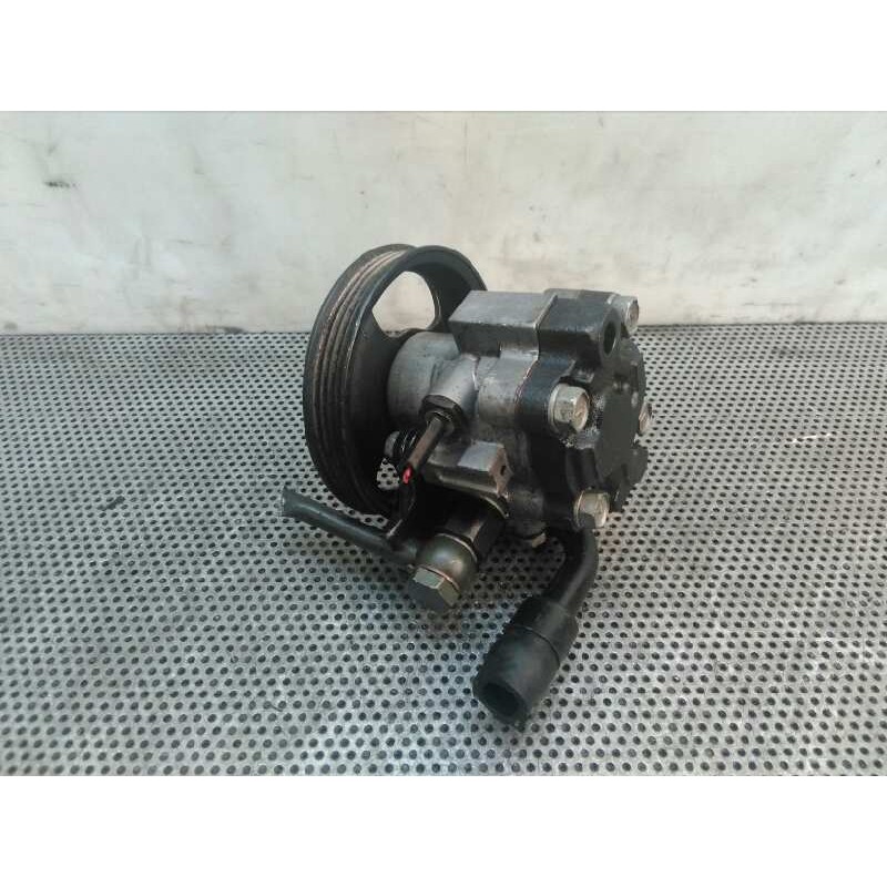 Recambio de bomba direccion para kia carens 1.6 lx referencia OEM IAM 3