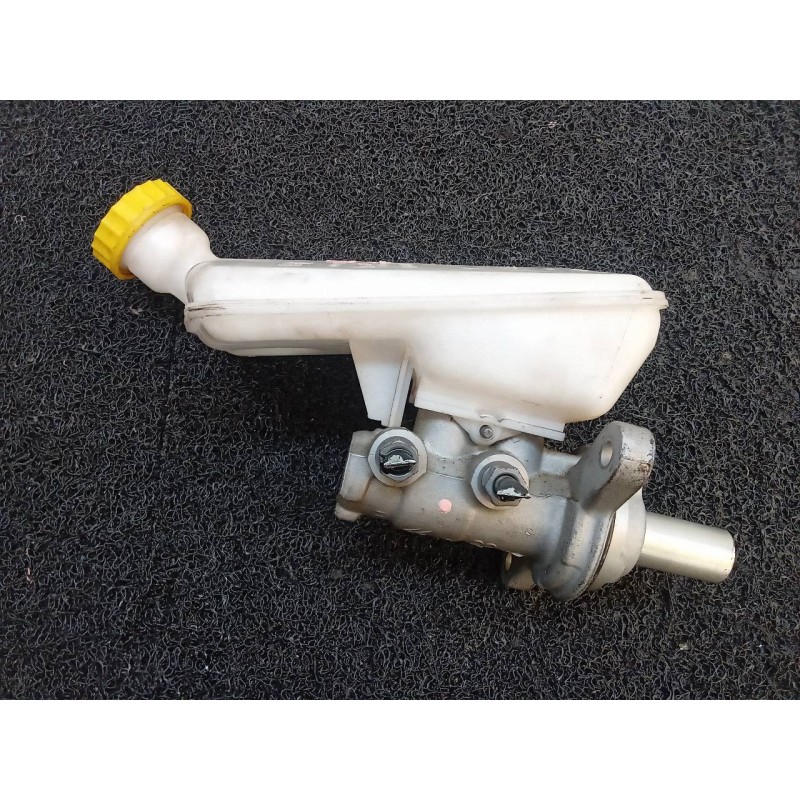 Recambio de bomba freno para peugeot 208 style referencia OEM IAM 25823C640  