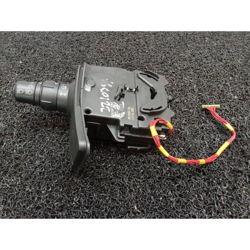 Recambio de mando luces para renault clio iii pack dynamique referencia OEM IAM 88102001026  