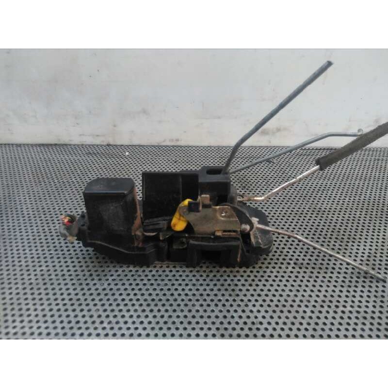 Recambio de cerradura puerta delantera derecha para kia carens 1.6 lx referencia OEM IAM 2