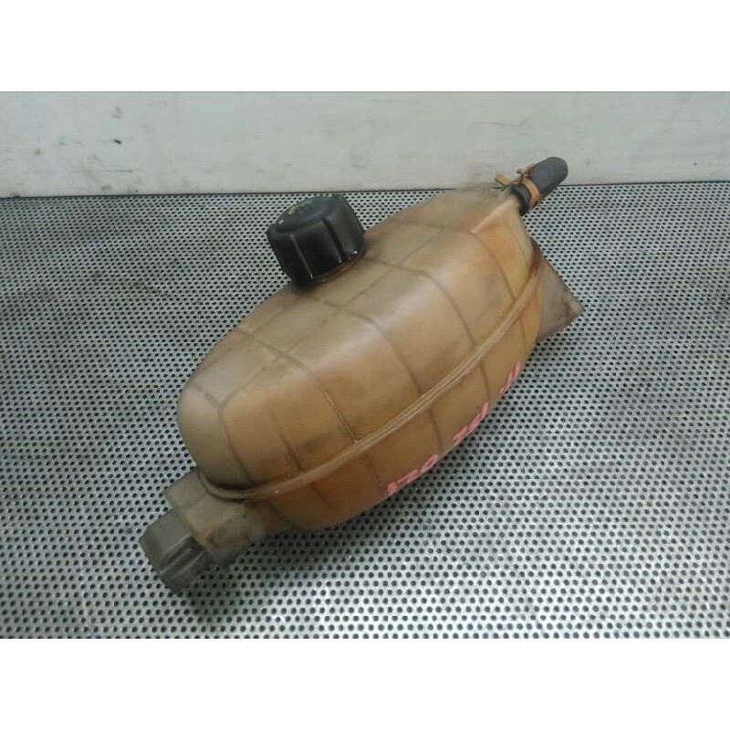 Recambio de deposito expansion para opel vivaro furgón 2.7t corto referencia OEM IAM 7700312900 - Blanco 3