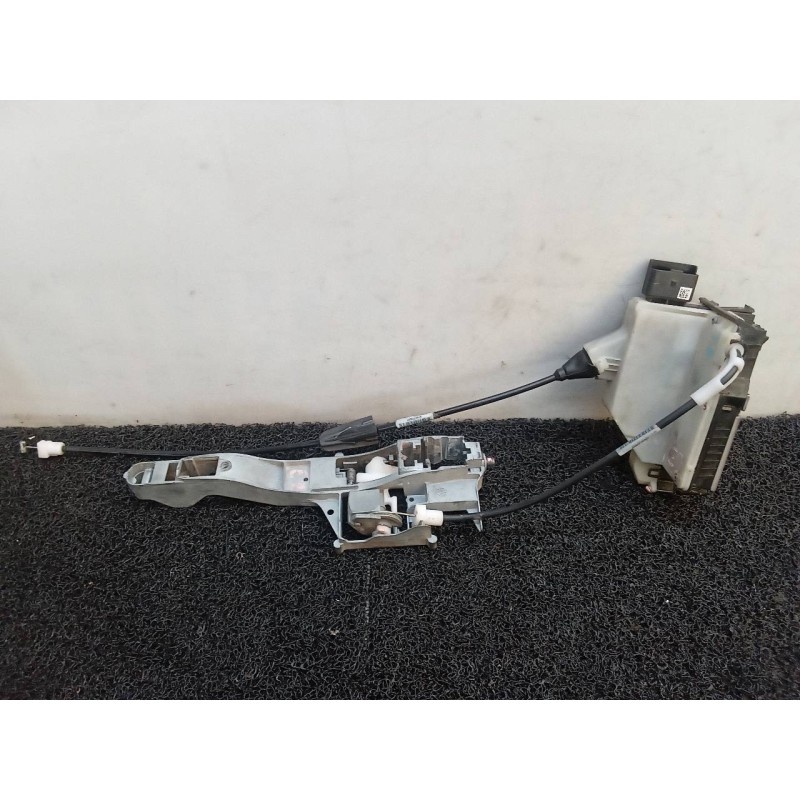 Recambio de cerradura puerta delantera derecha para peugeot 208 style referencia OEM IAM 9688079980  