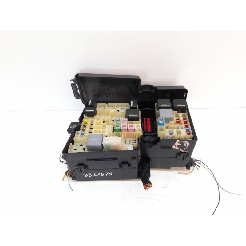 Recambio de caja reles / fusibles para ford focus lim. business referencia OEM IAM F1FT14K733CSC AV6T14A076AB 