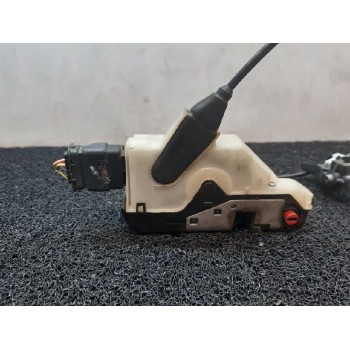 CERRADURA PUERTA TRASERA DERECHA 