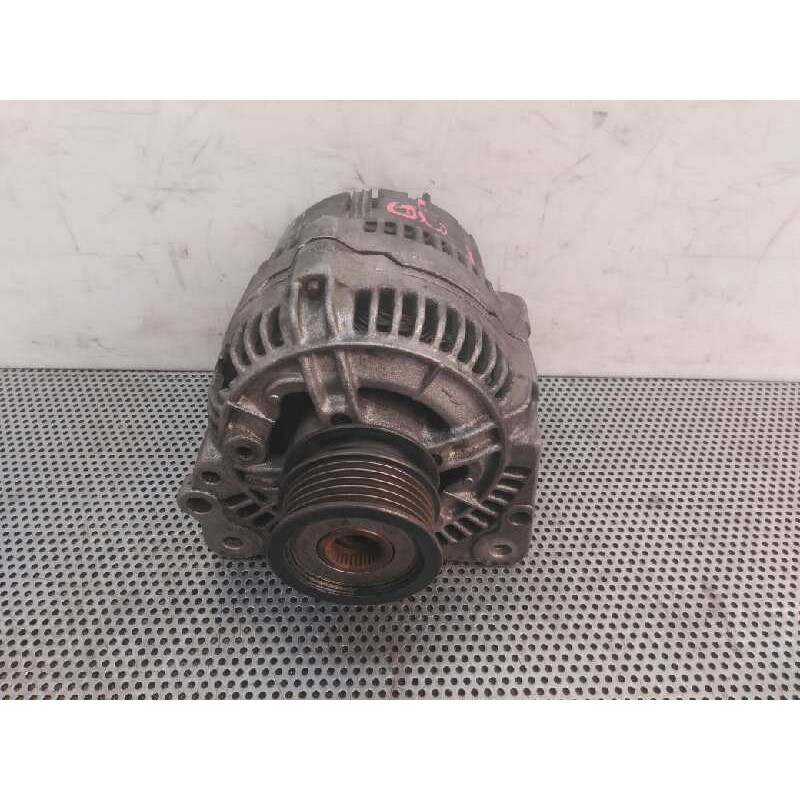 Recambio de alternador para volkswagen polo berlina (6n1) 1.9 diesel referencia OEM IAM 0123320033 028903028L BOSCH