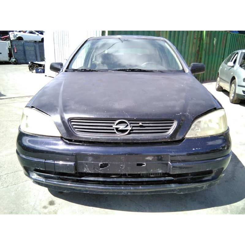 opel astra g berlina del año 2001