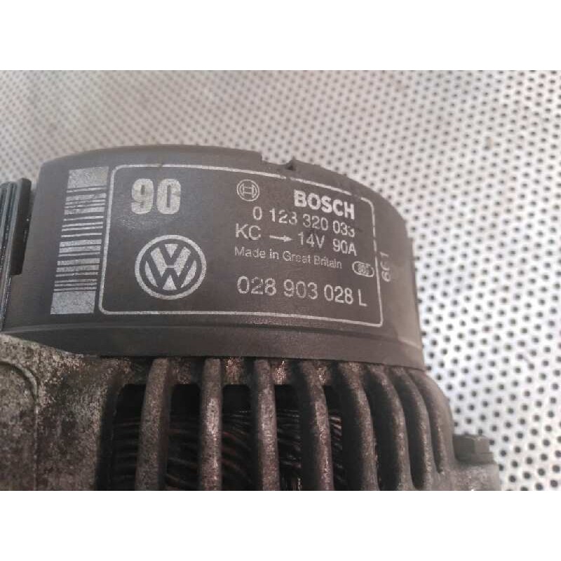 Recambio de alternador para volkswagen polo berlina (6n1) 1.9 diesel referencia OEM IAM 0123320033 028903028L BOSCH 2