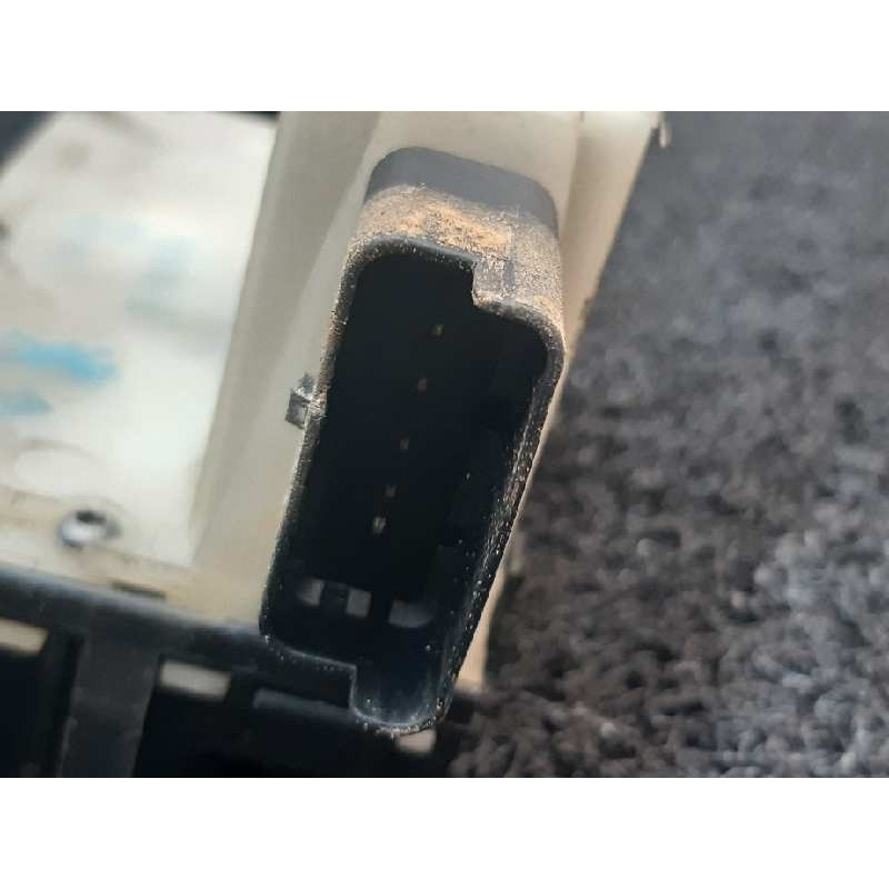 Recambio de cerradura puerta trasera derecha para peugeot 208 style referencia OEM IAM 5